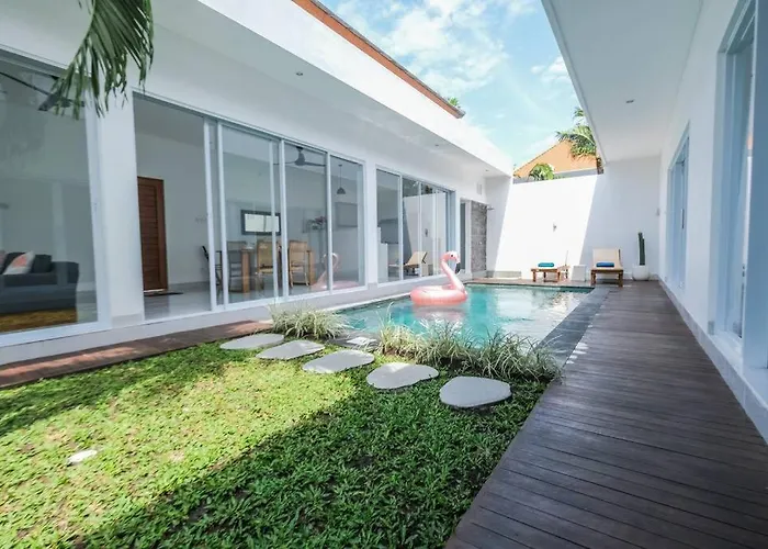 Akmali Drupadi 2 Bedrooms W/pool 5mins To *