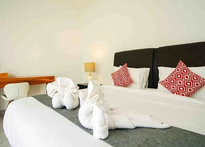 Villa Akmali Drupadi 2 Bedrooms W/pool 5mins To