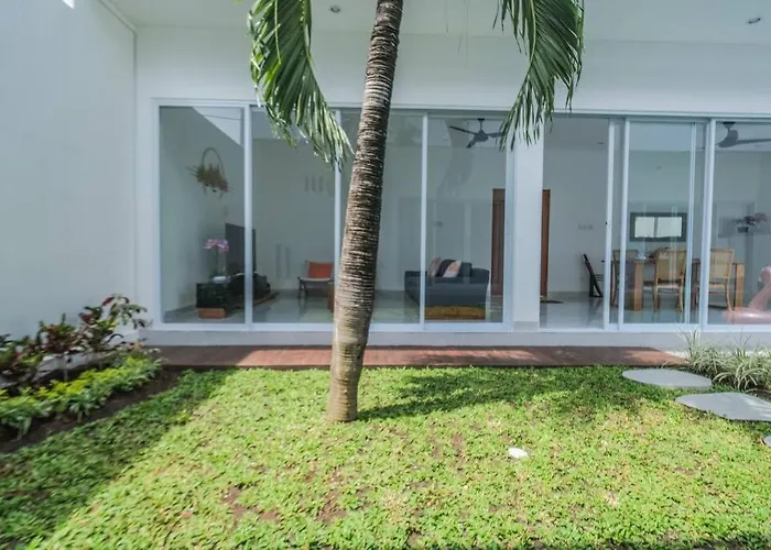 Akmali Drupadi 2 Bedrooms W/pool 5mins To * Seminyak