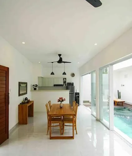Akmali Drupadi 2 Bedrooms W/pool 5mins To Villa